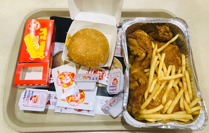 مطعم البيك المدينة المنورة من مطاعم المدينة المنورة قريبة من الحرم.